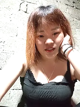 sukabae00 online show from May 9, 2026, 1:27 pm