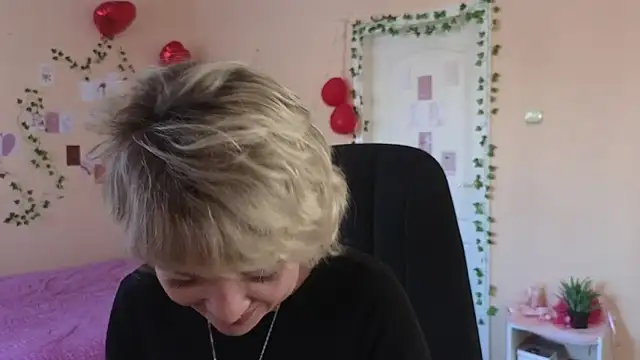 Snapshot of Rosette_Pricky chatting on March 12, 2026, 2:01 pm Rosette Pricky online show from March 12, 2026, 2:01 pm