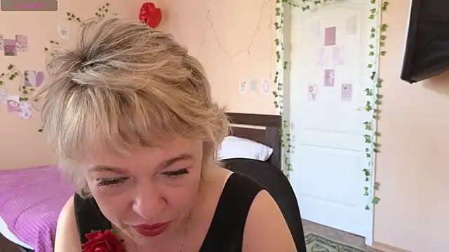 Rosette Pricky online show from May 22, 2026, 1:28 pm