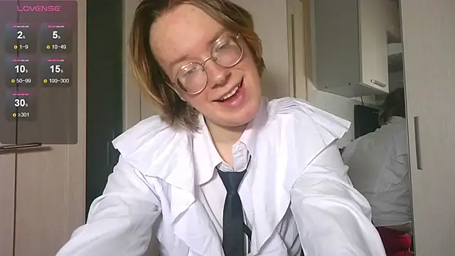 Amanda Butlerr online show from February 5, 2026, 6:01 pm