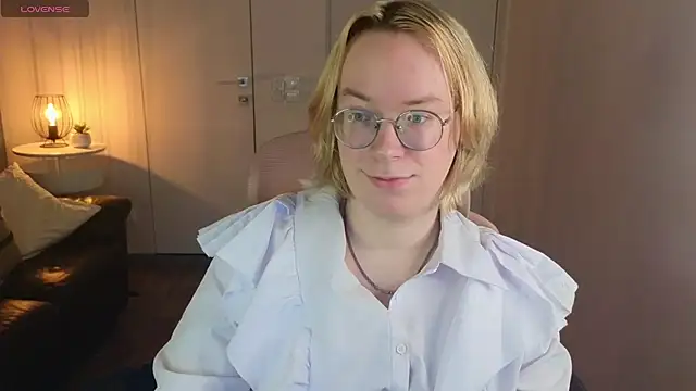 Snapshot of Amanda_Butlerr chatting on July 4, 2026, 1:50 pm Amanda Butlerr online show from July 4, 2026, 1:50 pm