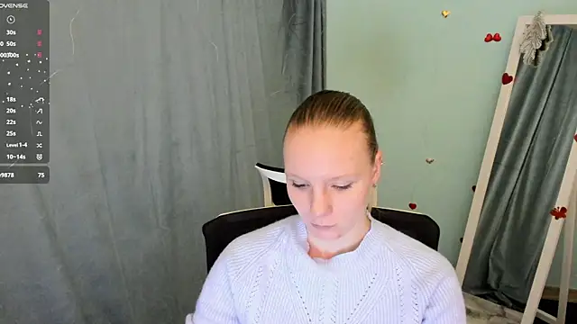 Snapshot of Kassandra_XX chatting on October 9, 2025, 1:42 pm Kassandra XX online show from October 9, 2025, 1:42 pm