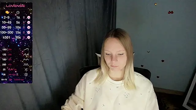 Snapshot of Kassandra_XX chatting on October 12, 2025, 12:04 pm Kassandra XX online show from October 12, 2025, 12:04 pm