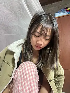 AAANINE22 online show from September 21, 2025, 1:40 am