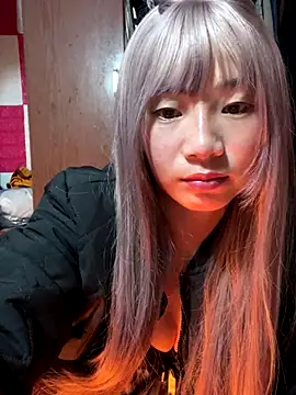 AAANINE22 online show from September 26, 2025, 1:26 pm