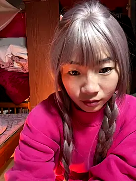 AAANINE22 online show from October 2, 2025, 2:13 pm