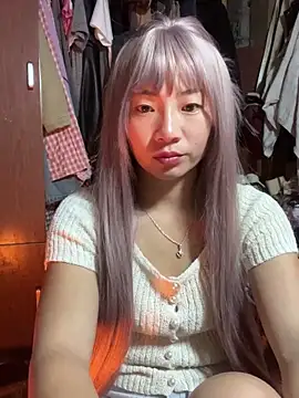 AAANINE22 online show from October 3, 2025, 2:25 pm