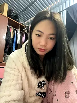 AAANINE22 online show from November 9, 2025, 2:54 am