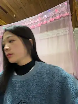 thaoyeuuu online show from November 29, 2025, 12:08 pm