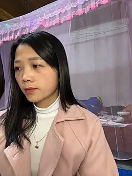 thaoyeuuu online show from December 17, 2025, 6:52 am