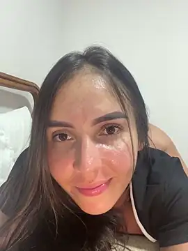 Scarlett05 online show from November 18, 2025, 1:22 am