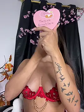 Scarlett05 online show from April 17, 2026, 2:03 am