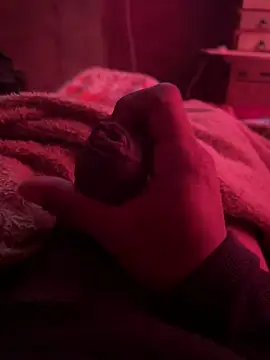 Snapshot of adrianame14 chatting on October 28, 2025, 5:15 pm adrianame14 online show from October 28, 2025, 5:15 pm