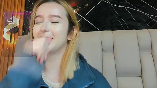 kristal joi dl online show from November 7, 2025, 12:27 pm