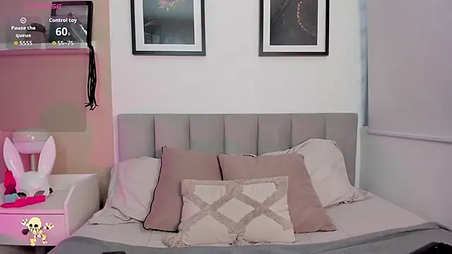 Snapshot of Angel_Blck chatting on November 5, 2025, 1:22 pm Angel Blck online show from November 5, 2025, 1:22 pm