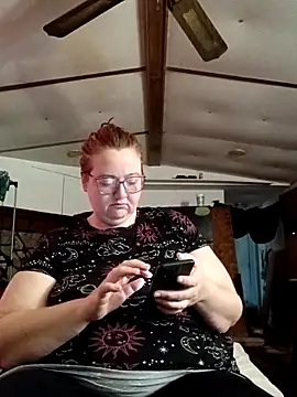 XEmoxkittyx online show from February 24, 2026, 6:06 pm