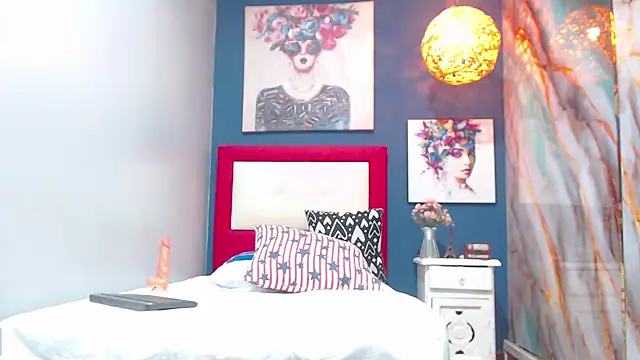 Dianita bitch online show from September 13, 2025, 4:23 am