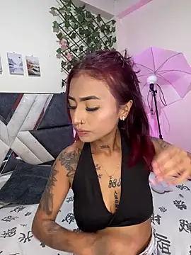 Snapshot of Dirty_isabella18 chatting on April 21, 2026, 4:01 pm Dirty isabella18 online show from April 21, 2026, 4:01 pm