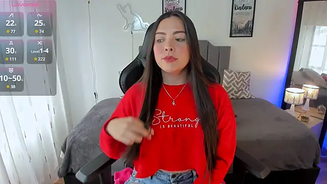 Snapshot of amaia_monet chatting on September 19, 2025, 7:03 pm amaia monet online show from September 19, 2025, 7:03 pm