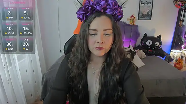 Snapshot of amaia_monet chatting on October 31, 2025, 7:37 pm amaia monet online show from October 31, 2025, 7:37 pm