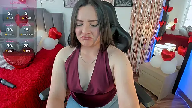 Snapshot of amaia_monet chatting on February 13, 2026, 7:21 pm amaia monet online show from February 13, 2026, 7:21 pm