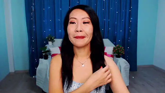 LiaPak online show from September 23, 2025, 12:57 am