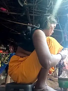 Snapshot of cute_diya_12 chatting on December 23, 2025, 2:42 am cute diya 12 online show from December 23, 2025, 2:42 am