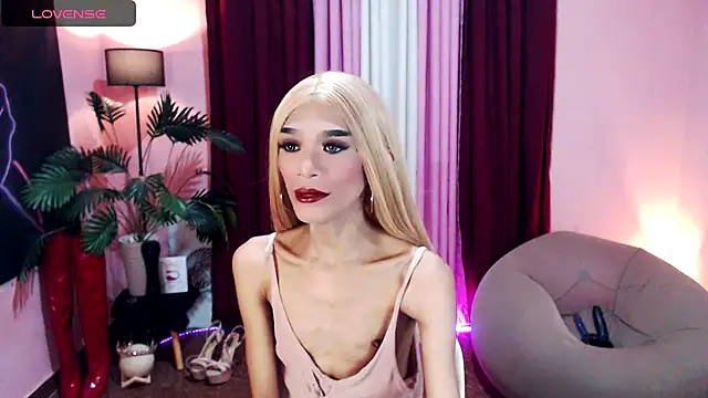 itsmeMonicaloove69 online show from September 12, 2025, 2:00 am