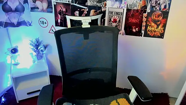 Snapshot of Rose_se chatting on October 12, 2025, 6:56 am Rose se online show from October 12, 2025, 6:56 am