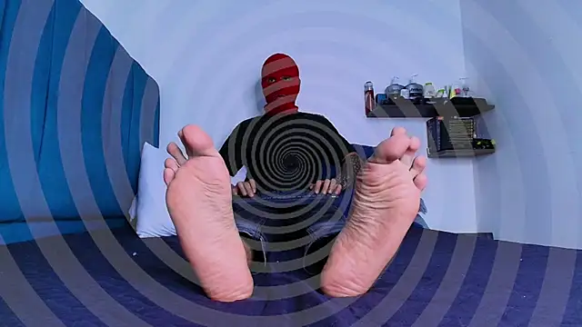 Warmteam777 online show from November 9, 2025, 4:27 pm