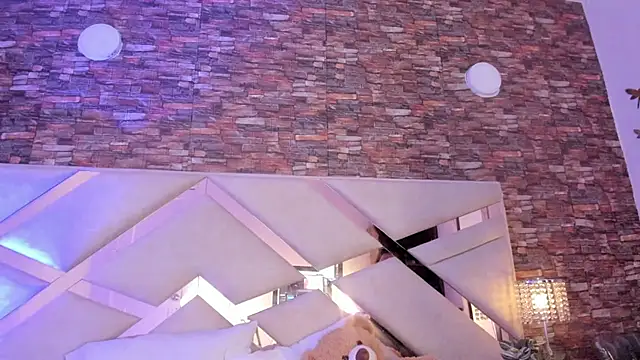 Valery Brand online show from December 18, 2025, 12:11 pm