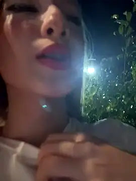 Snapshot of SweetBunnyGF chatting on October 26, 2025, 11:09 pm SweetBunnyGF online show from October 26, 2025, 11:09 pm