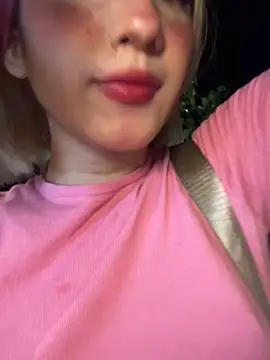 Snapshot of SweetBunnyGF chatting on November 15, 2025, 12:41 am SweetBunnyGF online show from November 15, 2025, 12:41 am