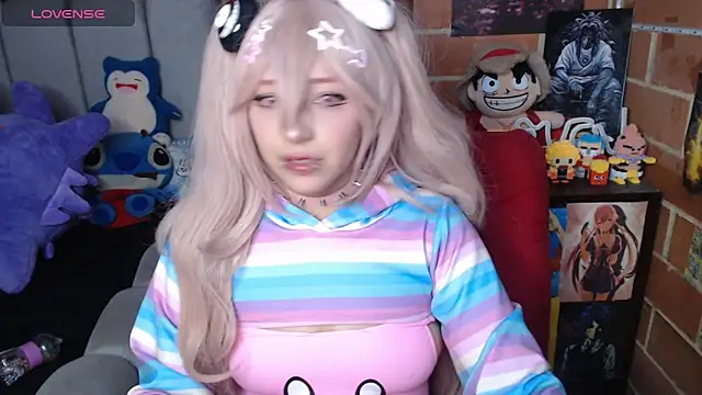  alexa19pretty  online show from March 27, 2026, 6:29 pm