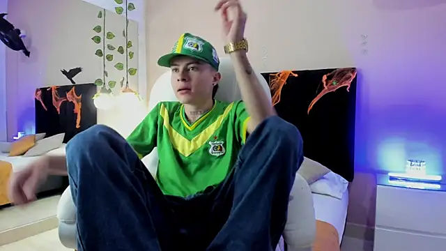 Nascary Fox online show from October 21, 2025, 8:31 pm