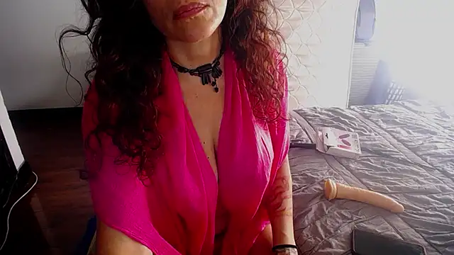 Snapshot of fenix_colette chatting on January 18, 2026, 6:34 pm fenix colette online show from January 18, 2026, 6:34 pm