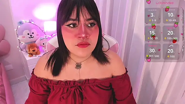 Snapshot of mia_yeager chatting on December 1, 2025, 3:44 am mia yeager online show from December 1, 2025, 3:44 am