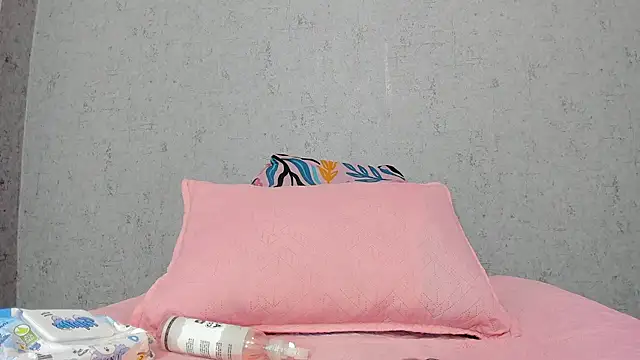 Snapshot of scarlett646 chatting on October 16, 2025, 3:18 am scarlett646 online show from October 16, 2025, 3:18 am