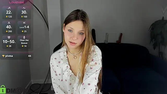 Snapshot of Hina_Smith chatting on November 20, 2025, 11:21 am Hina Smith online show from November 20, 2025, 11:21 am