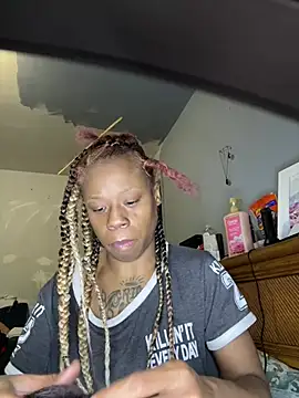 Snapshot of Tishrella6 chatting on January 14, 2026, 3:12 am Tishrella6 online show from January 14, 2026, 3:12 am