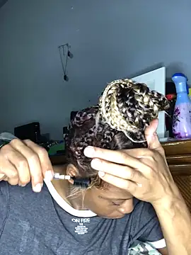 Snapshot of Tishrella6 chatting on January 15, 2026, 3:11 am Tishrella6 online show from January 15, 2026, 3:11 am