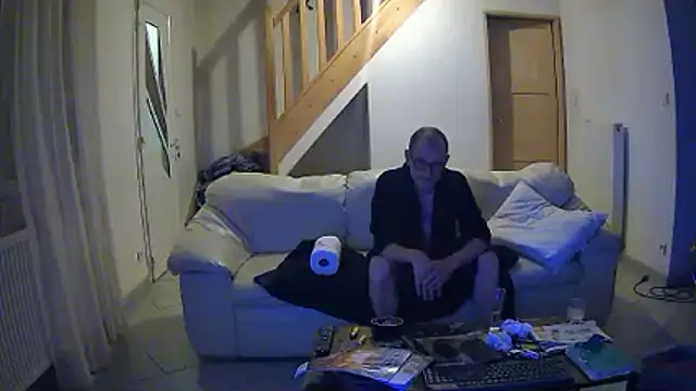 Snapshot of fabDu59 chatting on October 29, 2025, 8:32 pm fabDu59 online show from October 29, 2025, 8:32 pm