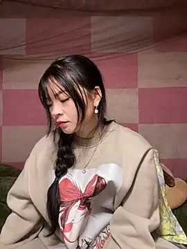 Snapshot of Aminotran chatting on November 1, 2025, 1:13 pm Aminotran online show from November 1, 2025, 1:13 pm