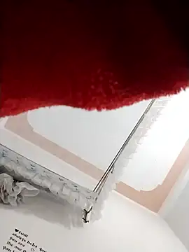 Snapshot of Minky69 chatting on January 8, 2026, 4:48 am Minky69 online show from January 8, 2026, 4:48 am