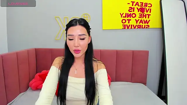 Snapshot of Jennifer_Munoz chatting on October 8, 2025, 6:44 am Jennifer Munoz online show from October 8, 2025, 6:44 am