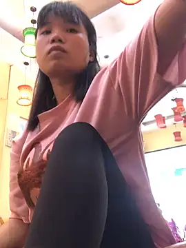 Ngoc-bbi online show from September 9, 2025, 8:03 am