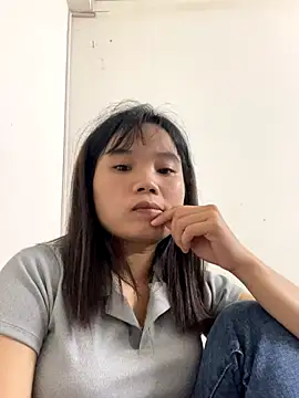 Ngoc-bbi online show from September 30, 2025, 5:18 pm