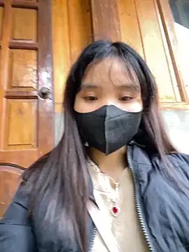 Ngoc-bbi online show from November 13, 2025, 6:01 am