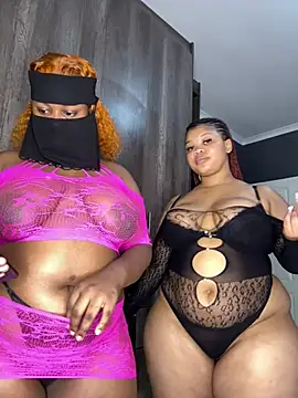 Snapshot of Ebony_Warlock_ chatting on January 13, 2026, 9:03 am Ebony Warlock online show from January 13, 2026, 9:03 am