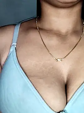 Snapshot of Savita2310 chatting on November 28, 2025, 8:11 pm Savita2310 online show from November 28, 2025, 8:11 pm